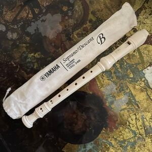Yamaha Soprano/Descant recorder YRS-24B